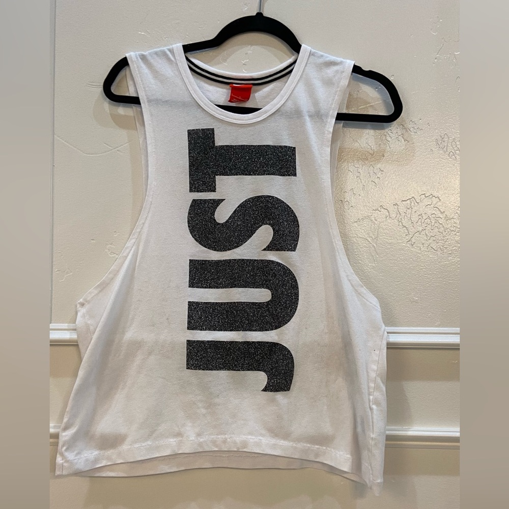 Nike muscle tank size small